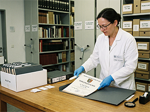 Archivierung von Diplomzeugnissen der Universität Jena-1